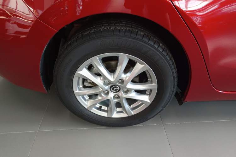 Used Mazda Mazda 3 Axela 2017 Sedan 1.5L Automatic Luxury Model Emission Standard China V
