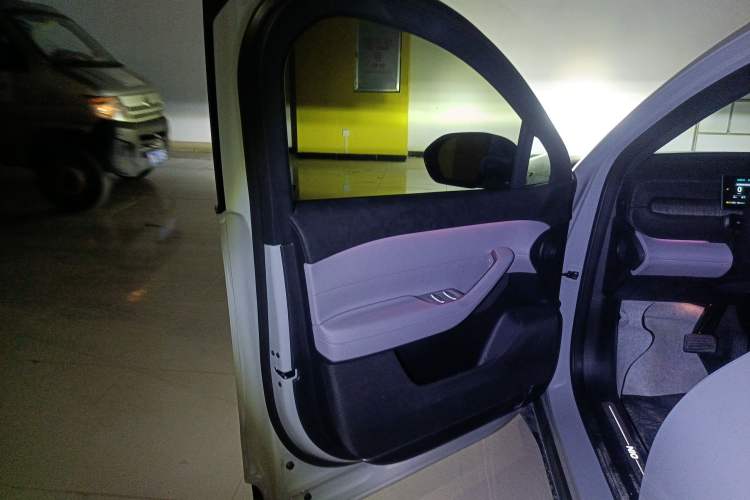 Used Nio EC6 2024 75 kWh
