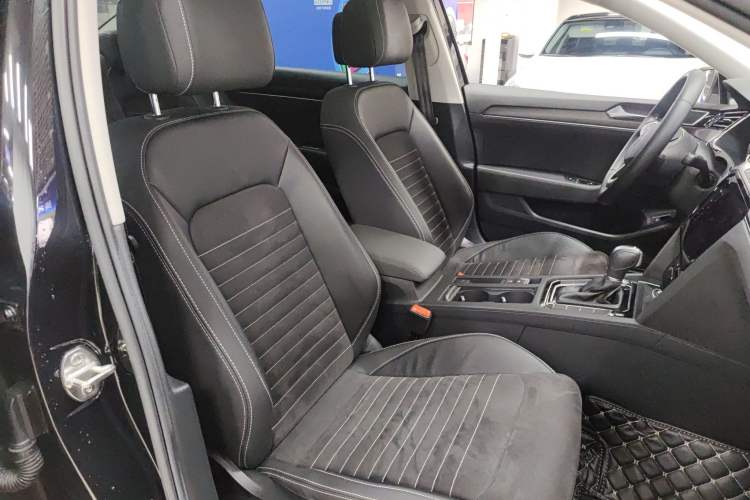 Used Volkswagen Magotan 2020 330TSI DSG Luxury Edition
