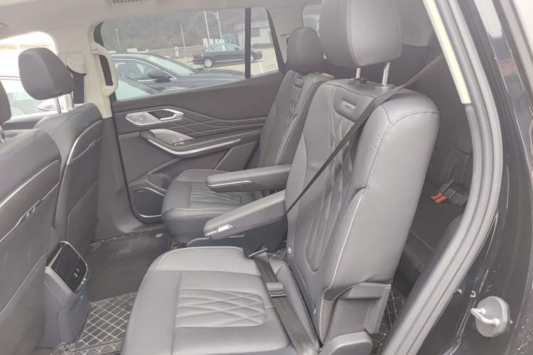 Used Hongqi HS7 PHEV 2024 2.0T PHEV Four-Wheel Drive Flagship Edition 6 Seats