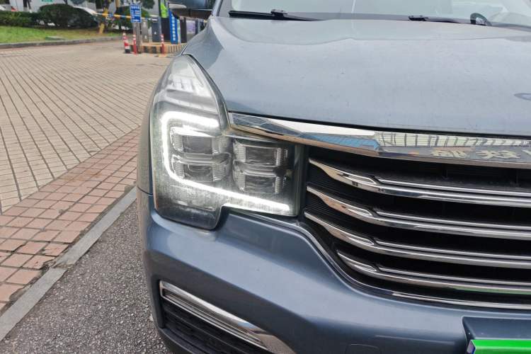 Used GAC Trumpchi GS8 2017 320T Two-Wheel Drive Luxury Smart Connectivity Version (7 Seats)
