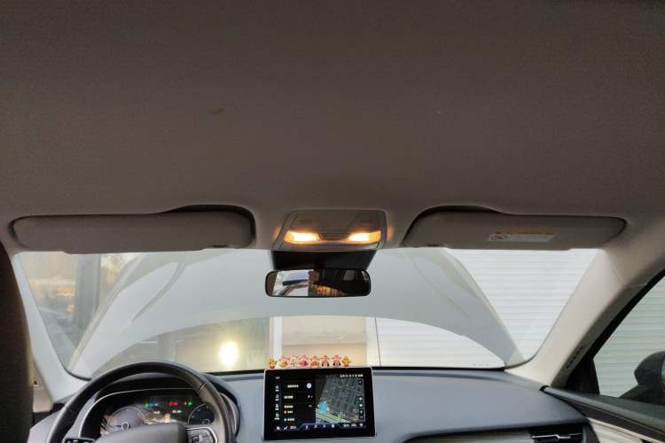 Used Hongqi E-QM5 2024 610 km PLUS
