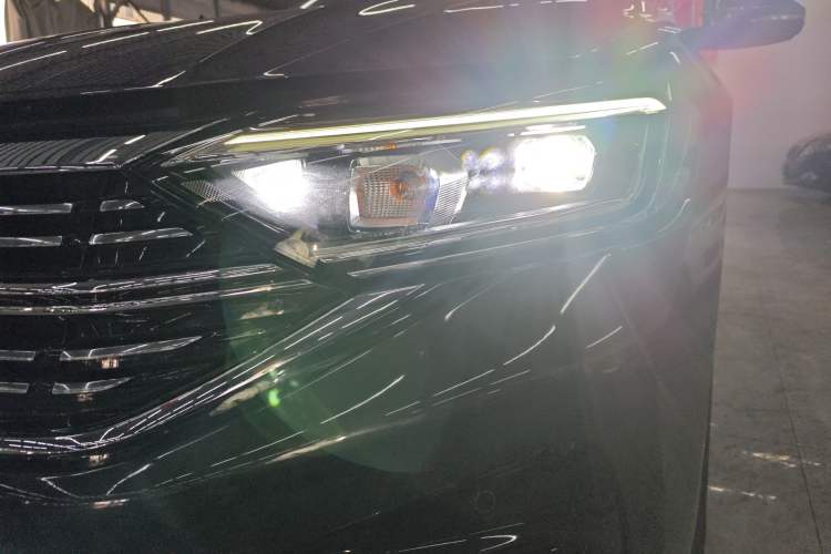 Used Volkswagen Sagitar 2023 300TSI DSG Excellence Edition
