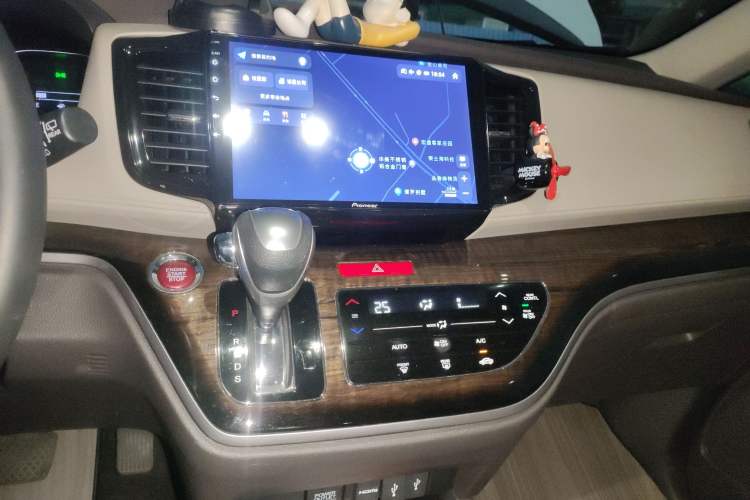 Used Honda Odyssey 2015 Updated Version 2.4L Smart Edition