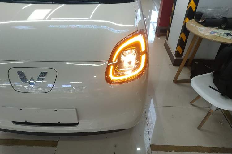 Used Wuling Hongguang MINIEV 2025 Four-Door Version Advanced Edition
