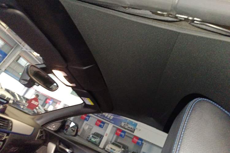 Used BMW 2 Series (Import) 2019 225i Convertible Coupe Luxury Edition M Sport Package
