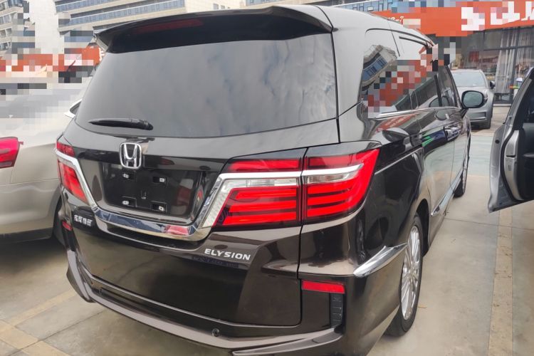 Used Honda Elysion 2016 2.4L Supreme Edition
