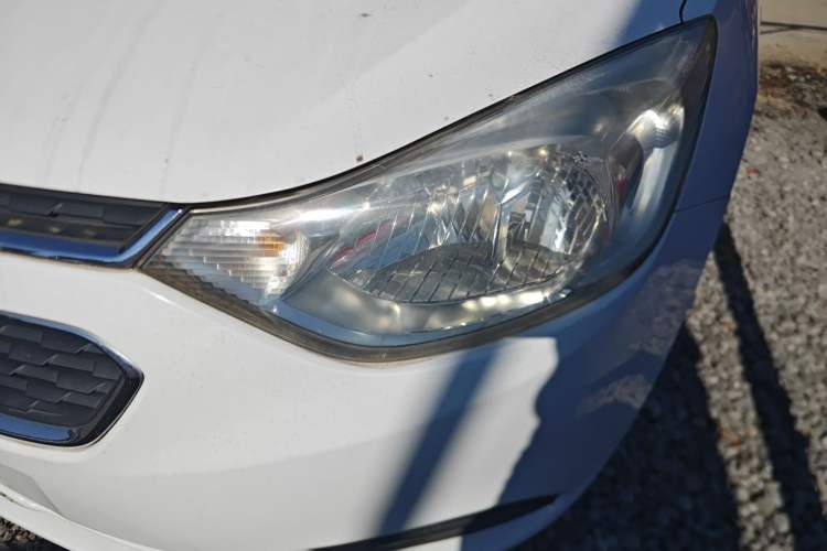 Used Chevrolet Sail 2015 Sail 3 1.5L Manual with Ideal Sunroof Edition
