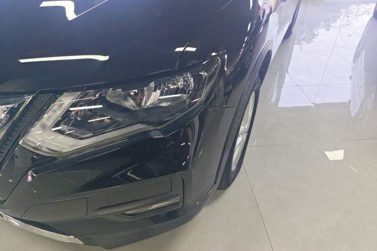 Used Nissan X-Trail 2019 2.0L CVT Smart Connect Comfort Edition 2WD
