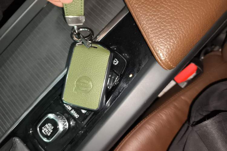 Used Volvo XC60 2021 T5 4x4 Smart Luxury Edition
