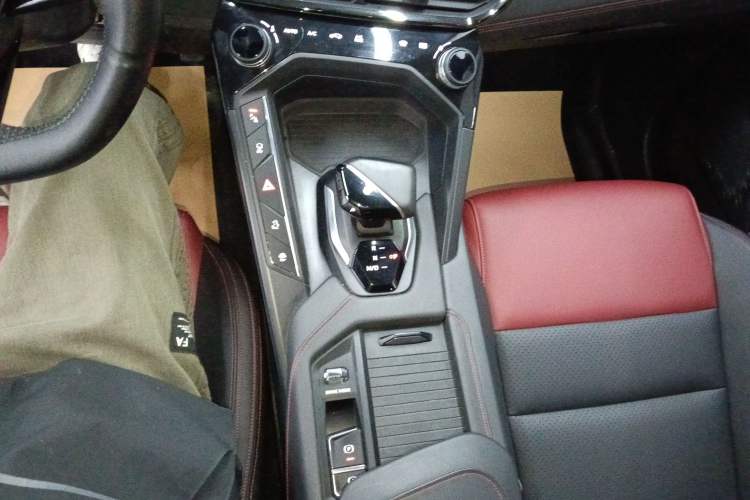 Used Lynk & Co 06 2020 1.5T JinPro model
