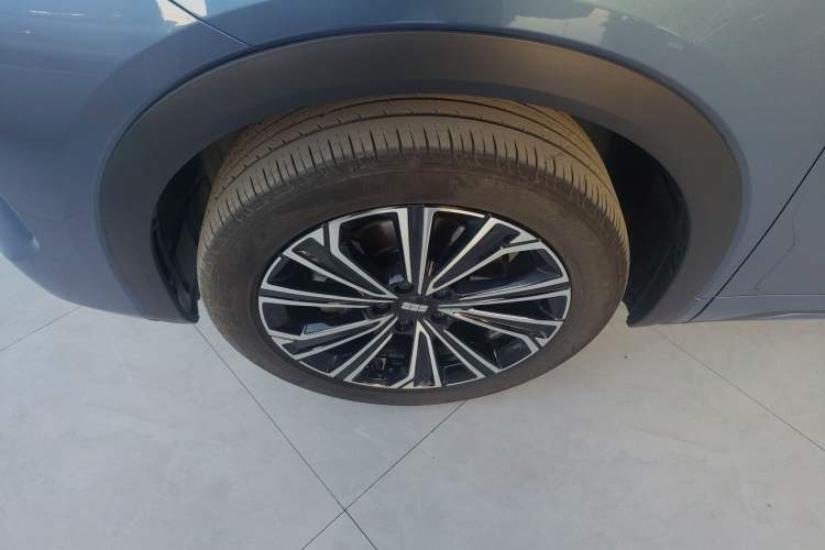 Used  Galaxy Xingjian 7 EM-i 2025 120km Flagship Edition
