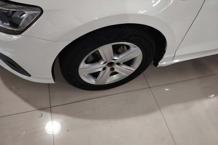 Used Volkswagen Lamando 2019 230TSI DSG Fashion Edition China VI
