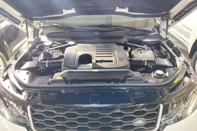 Used Land Rover Range Rover Sport 2020 3.0 L6 SE
