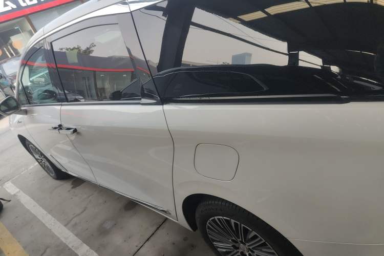 Used Buick GL8 New Energy 2024 Lu Zun Luxury Edition 6-Seater
