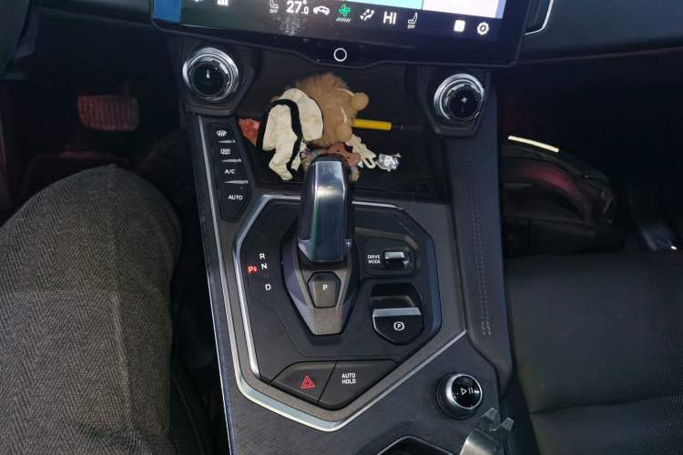 Used Lynk & Co 01 2021 2.0TD Two-Wheel-Drive Pro Trim
