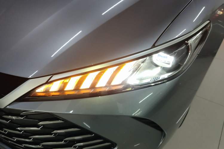 Used BYD Qin PLUS 2025 DM-i Smart Drive 55KM Leading Model
