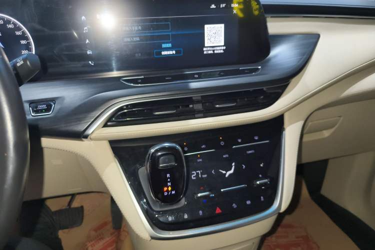 Used Buick GL8 2022 ES Landtrek 653T Luxury Edition
