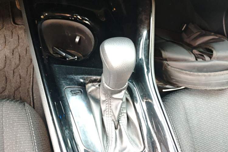 Used Toyota IZOA 2020 2.0L Enjoy Edition
