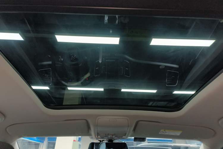 Used Volkswagen Sharan 2016 280TSI Enjoyment Model 7-Seater
