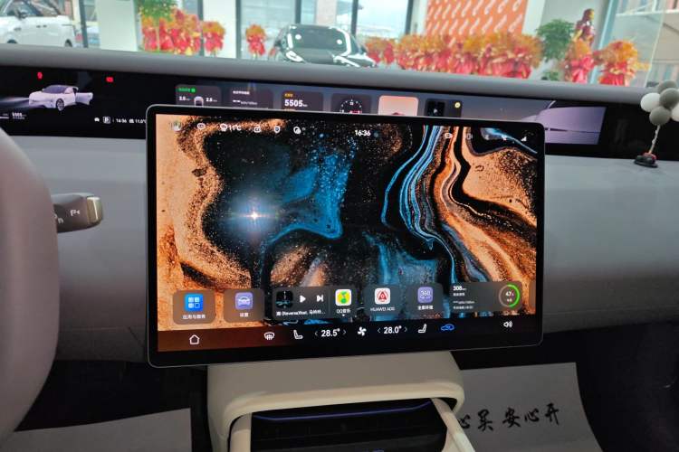 Used  06 2025 Max All-Electric Version