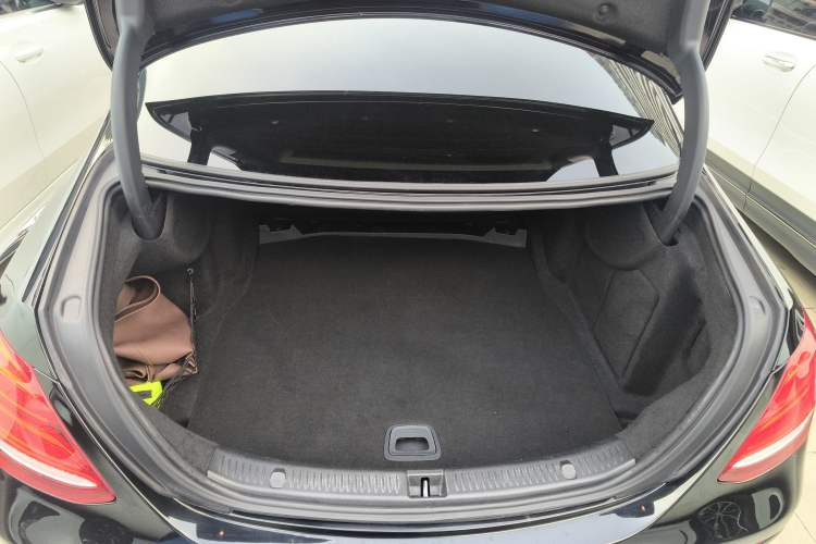 Used Mercedes-Benz E-Class 2019 E 260 L