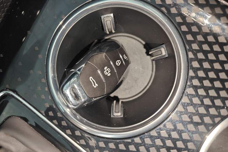 Used Hongqi HS3 PHEV 2024 PHEV 115km Jingwei Edition
