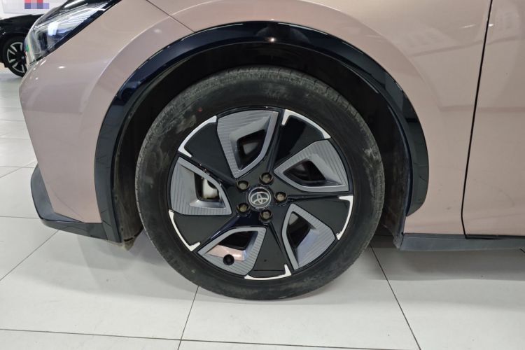 Used Toyota bZ3 2023 616 km Long-Range Premium
