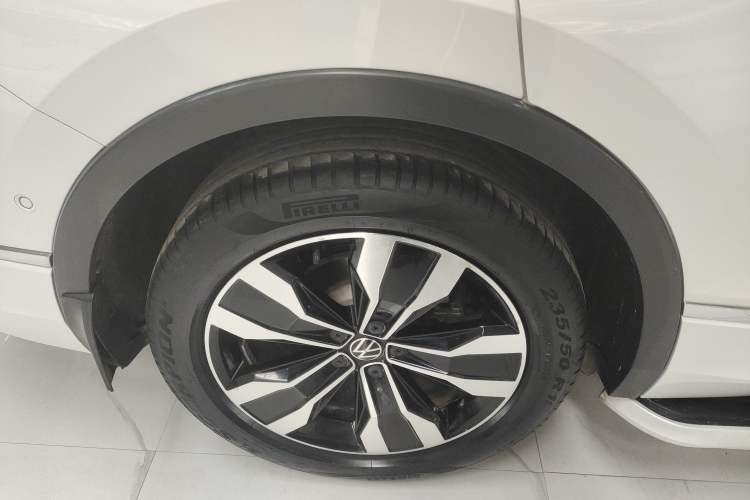 Used Volkswagen Tiguan L 2022 330TSI Automatic Two-Wheel Drive R-Line Enhanced Edition