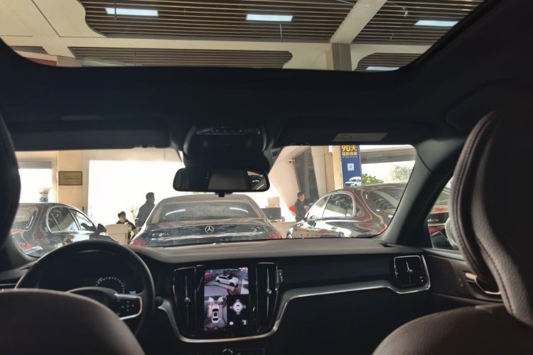 Used Volvo S60 2022 B4 Zhiyi Luxury Edition
