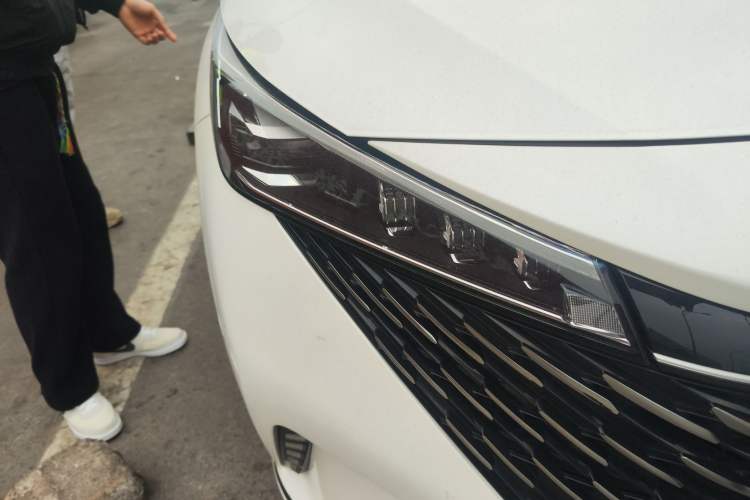 Used Roewe RX5 2023 1.5T Elite Edition