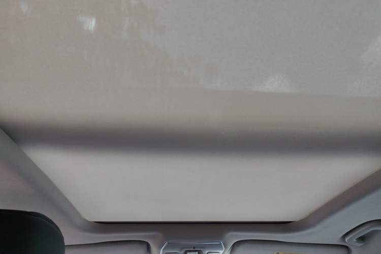 Used Geely Auto Emgrand GT 2015 2.4L Comfort Model
