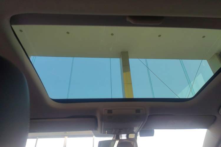 Used Volkswagen Golf 2016 230TSI Automatic Luxury Version
