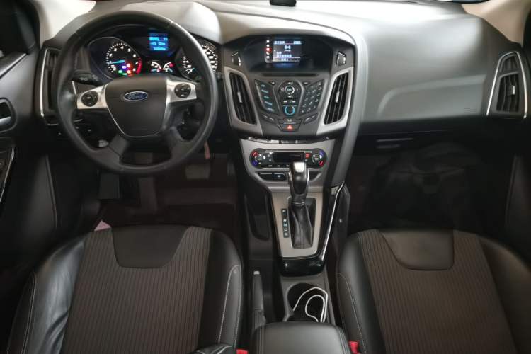 Used Ford Focus 2012 Hatchback 1.6L Automatic Fashion Edition