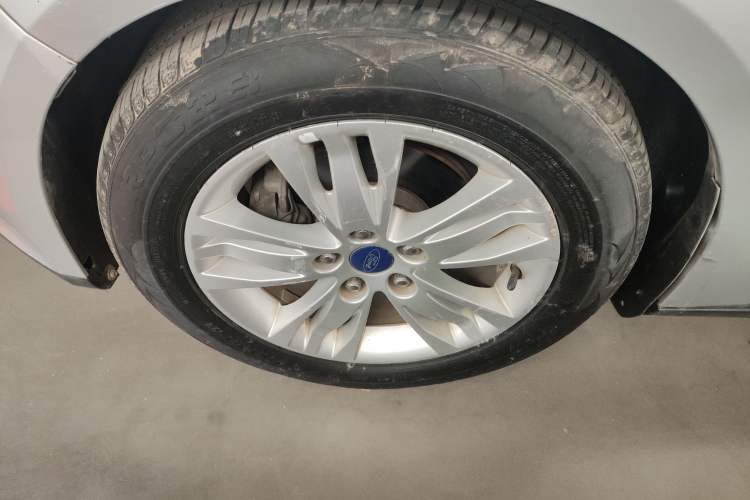 Used Ford Focus 2012 Sedan 1.6L Automatic Comfort Model
