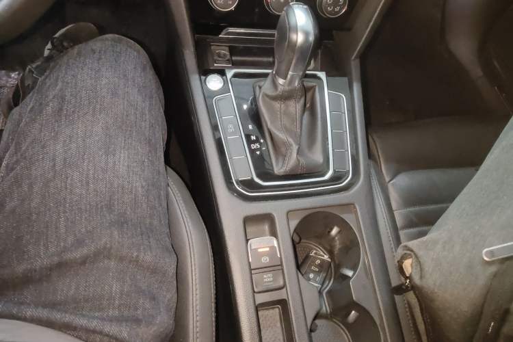 Used Volkswagen Magotan 2019 330TSI DSG Leading Model China VI Standard