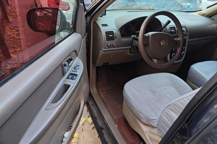 Used Buick GL8 2014 2.4L Classic Edition
