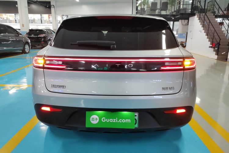 Used Hima AITO M5 2022 Extended-Range Four-Wheel Drive Flagship Edition
