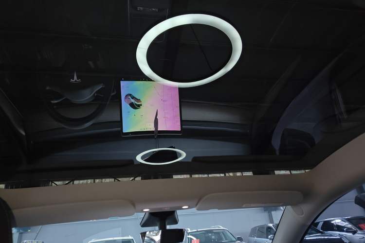 Used Tesla Model Y 2021 Long-Range All-Wheel-Drive Version
