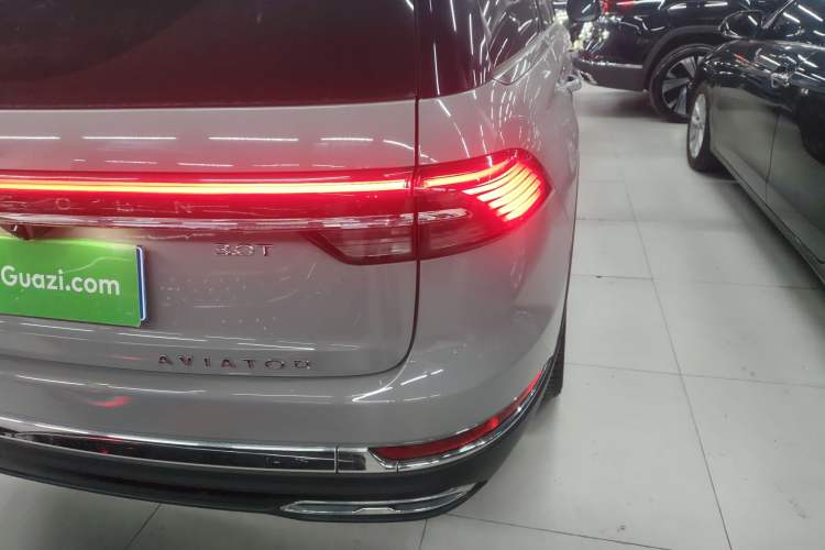 Used Lincoln Aviator 2024 3.0T V6 All-Wheel-Drive Luxury Edition Six Seats