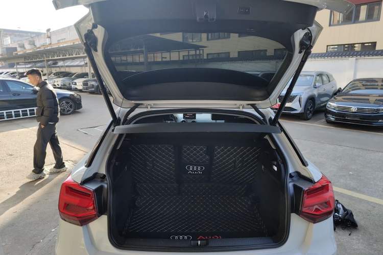 Used Audi Q2L 2021 35 TFSI Fashion Dynamic Model
