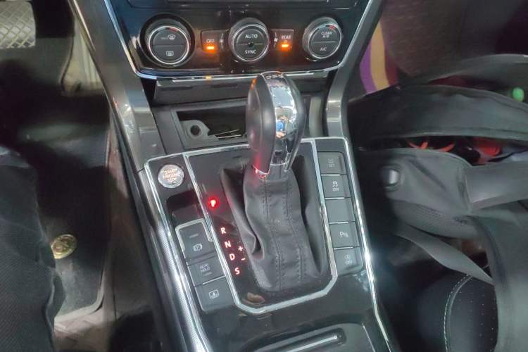 Used Volkswagen Passat 2017 330TSI DSG Prestige Edition
