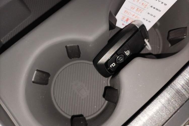 Used Ford Edge 2023 Edge L 2.0T EcoBoost E-Hybrid Four-Wheel Drive Seven-Seat Supreme Model
