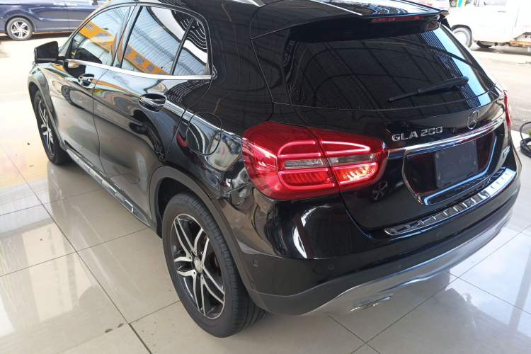 Used Mercedes-Benz GLA 2015 GLA 200 Fashion Model