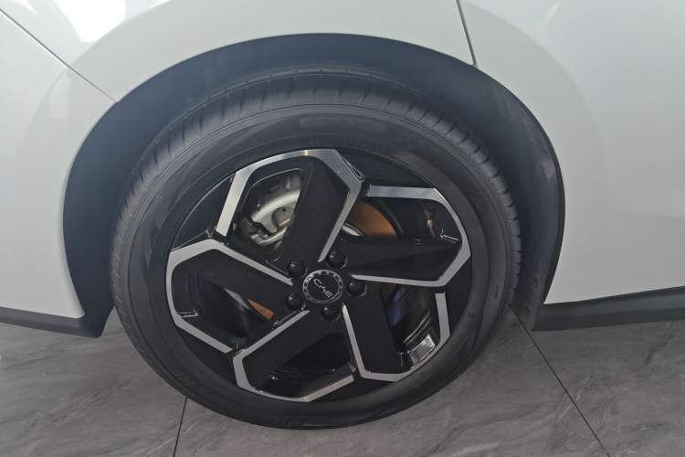 Used BYD Seal 06 New Energy 2024 DM-i 120KM Flagship Model
