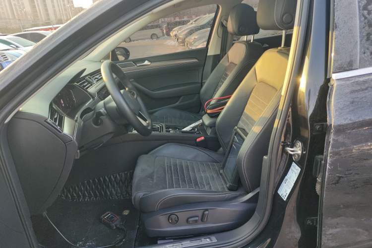 Used Volkswagen Magotan 2020 330TSI DSG Luxury Edition
