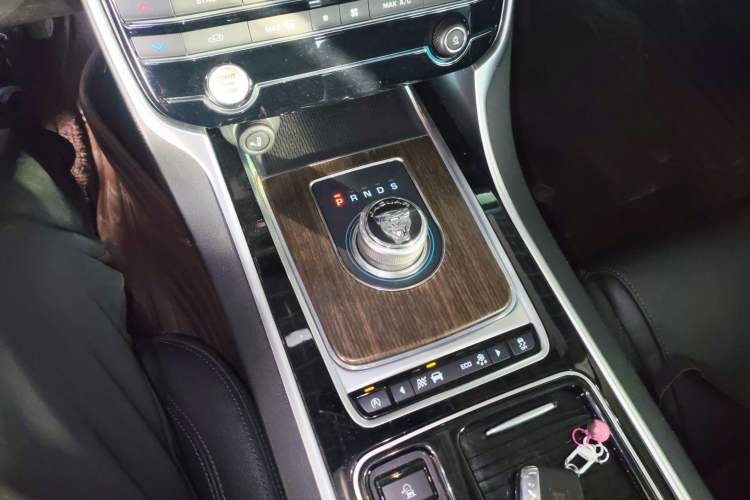 Used Jaguar XFL 2017 XFL 2.0T 200PS Elite Edition