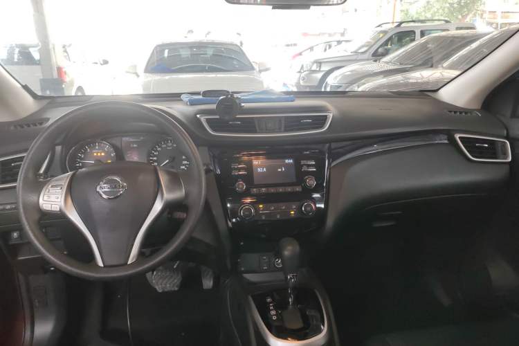 Used Nissan Qashqai 2016 2.0L CVT Elite Edition
