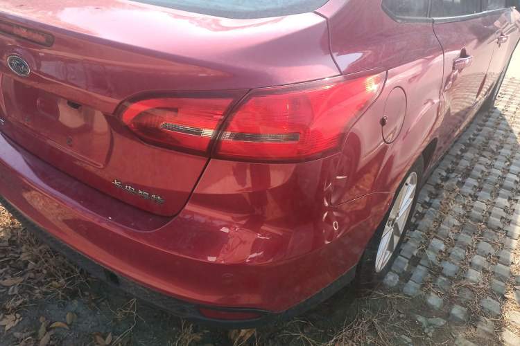 Used Ford Focus 2015 Sedan 1.6L Automatic Trend Model
