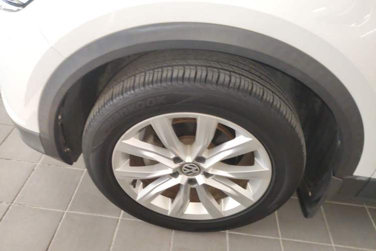 Used Volkswagen T-ROC 2018 230TSI DSG Two-Wheel Drive Advanced Version China V Standard